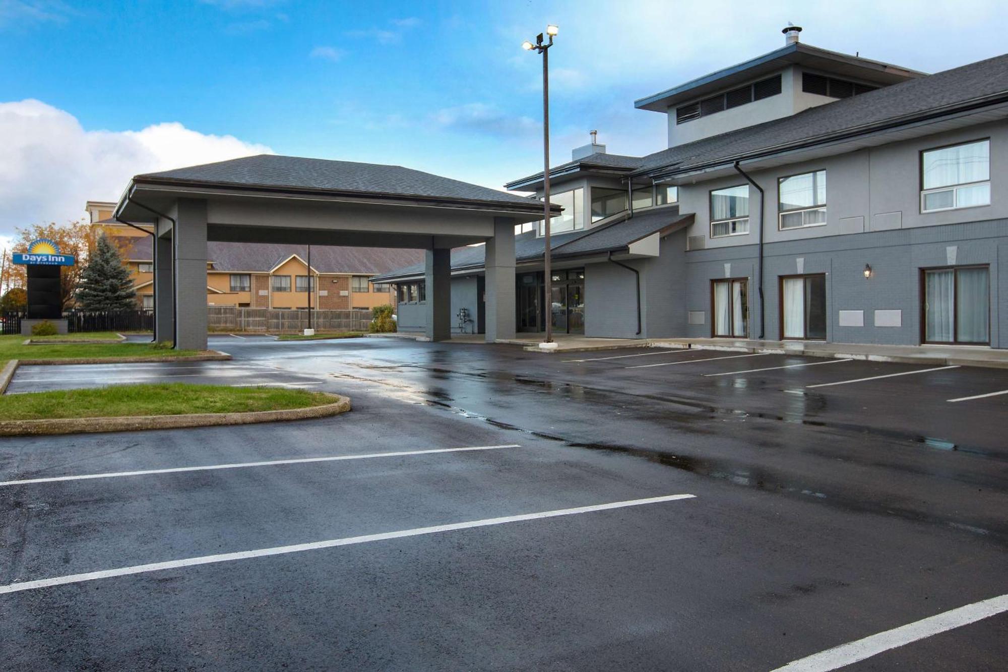 Days Inn By Wyndham Barrie Zewnętrze zdjęcie